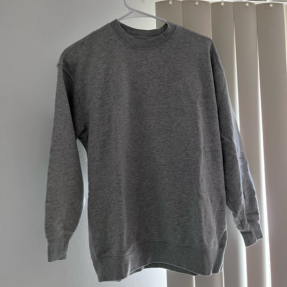 Aritzia gray community oversized crew sweatshirt - Picture 1 of 3